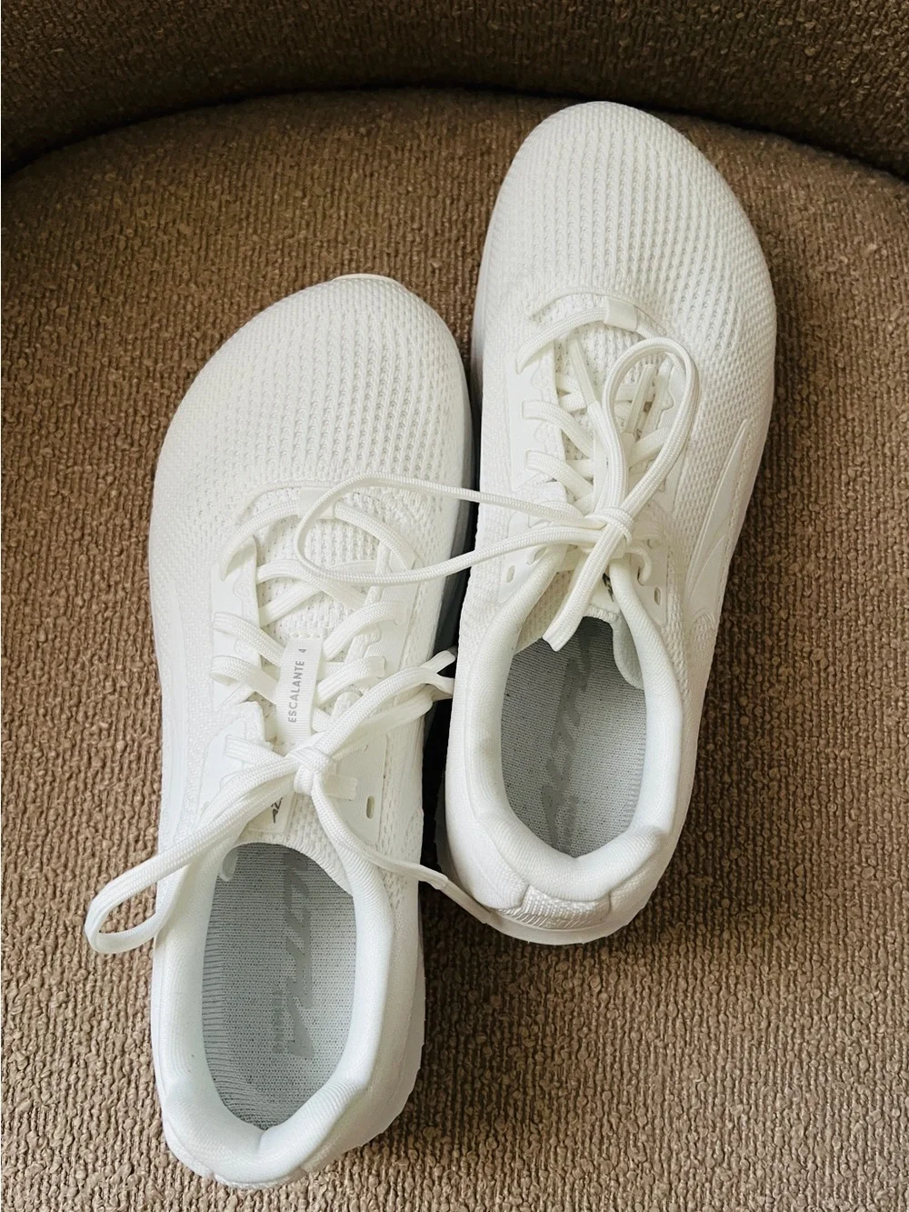 Altra Escalante 4 White Road Running Shoes Women's Size 7.5 EU 38.5
